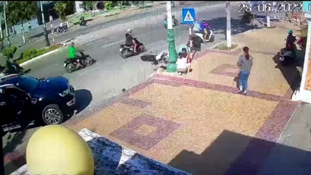 Bắt tạm giam thiếu tá lái xe gây tai nạn khiến nữ sinh tử vong ở Ninh Thuận