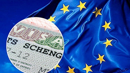 Ba Lan tìm cách cấm thị thực Nga trên toàn EU