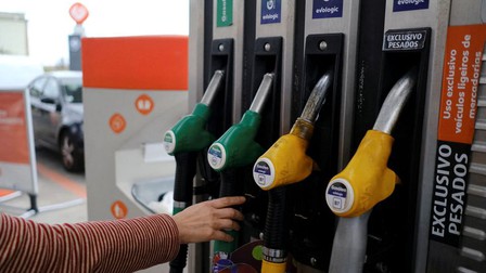 Giá nhiên liệu tại Mỹ tăng trở lại