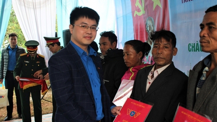 VOV phối hợp trao tặng 5 nhà Đại đoàn kết tại Quảng Trị