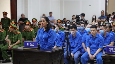 Xét xử cựu Giám đốc Sở GD-ĐT Quảng Ninh và đồng phạm