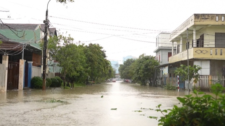 Thời tiết 16/10: Khu vực Đà Nẵng, Quảng Nam, Quảng Ngãi có mưa rất to