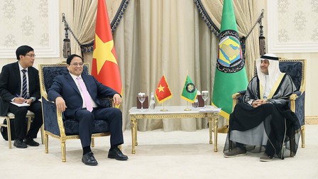 Thủ tướng Phạm Minh Chính thăm, làm việc tại Trụ sở Hội đồng Hợp tác vùng Vịnh
