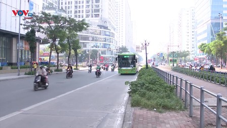 Có nên thay BRT bằng đường sắt đô thị?