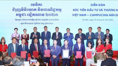Diễn đàn Xúc tiến đầu tư và thương mại Việt Nam - Campuchia