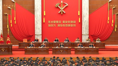Nhà lãnh đạo Kim Jong-un chủ trì phiên họp toàn thể của Trung ương Đảng Lao động Triều Tiên