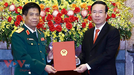 Trao Quyết định thăng quân hàm Thượng tướng cho Phó Tổng Tham mưu trưởng Quân đội nhân dân Việt Nam