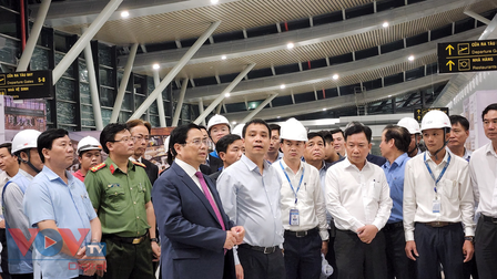 Thủ tướng: Khai thác nhà ga mới sân bay Phú Bài trong dịp 30/4 sắp tới