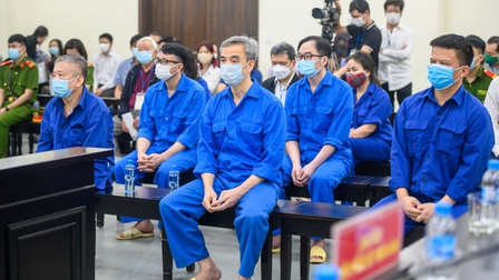Cựu Giám đốc Bệnh viện Tim Hà Nội Nguyễn Quang Tuấn bị đề nghị mức án 4-5 năm tù