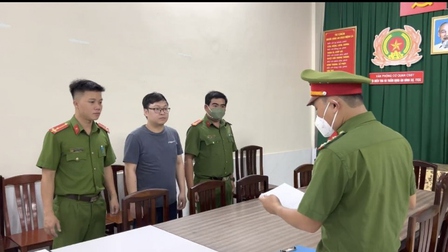 Bắt tạm giam Phó trưởng Phòng tàu sông Cục đăng kiểm Việt Nam