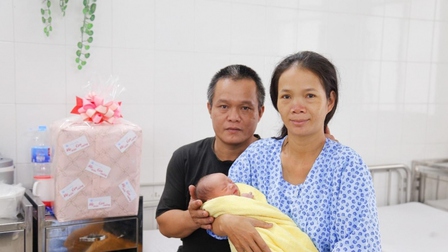 Cứu sống kịp thời mẹ và con thai phụ vỡ tử cung