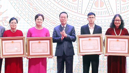Chủ tịch nước Võ Văn Thưởng dự Lễ trao Giải thưởng Hồ Chí Minh về văn học, nghệ thuật
