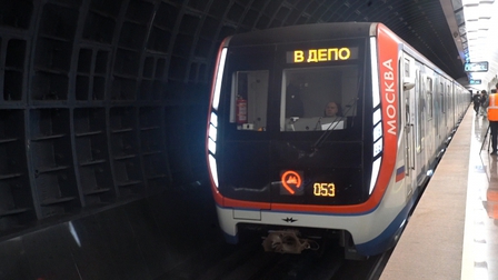 Trải nghiệm tuyến tàu điện ngầm dài nhất thế giới ở Nga