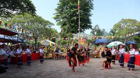 Quảng Ngãi: Lễ hội điện Trường Bà thu hút du khách tham quan


