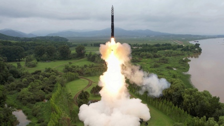 Triều Tiên bắn loạt tên lửa hành trình