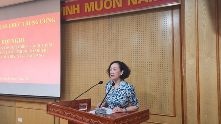 Đồng chí Trương Thị Mai: Không bố trí người có quan hệ gia đình đồng thời đảm nhiệm các chức danh