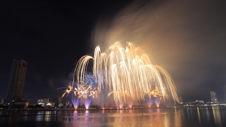 Lễ hội pháo hoa quốc tế: "Cú hích" cho du lịch Đà Nẵng