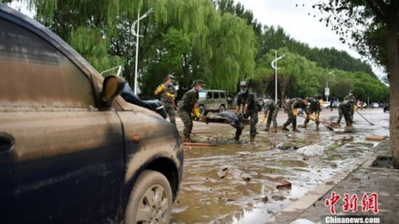 Trung Quốc liên tiếp phân bổ ngân sách cứu trợ các vùng bị lũ lụt nặng nề