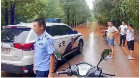 Trung Quốc nâng cảnh báo bão Saola lên gần mức cao nhất
