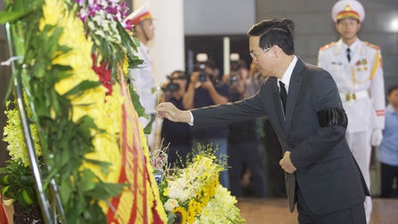 Lãnh đạo Đảng, Nhà nước viếng Thượng tướng Nguyễn Chí Vịnh