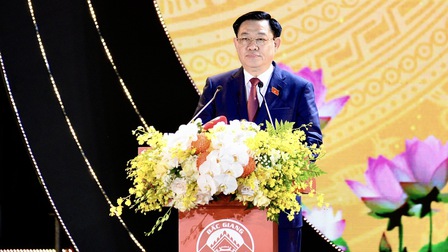 Chủ tịch Quốc hội Vương Đình Huệ dự lễ công bố nghị quyết thành lập thị xã Việt Yên, Bắc Giang