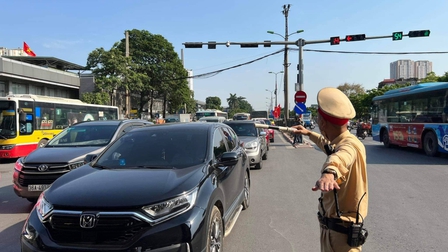 Hà Nội: Đề nghị người dân cung cấp thông tin vi phạm trật tự an toàn giao thông qua Zalo