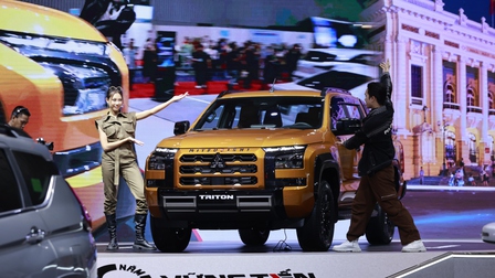 VIETNAM MOTOR SHOW 2024 chính thức khai mạc với chủ đề "Công nghệ mở tương lai xanh"