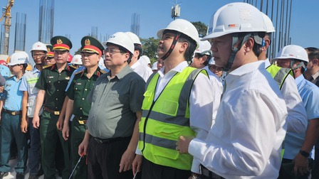 Thủ tướng Phạm Minh Chính kiểm tra thi công Dự án Nhà ga T3, Cảng Hàng không Tân Sơn Nhất