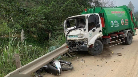 4 người trên xe mô tô tử vong sau va chạm trên cao tốc Nội Bài – Lào Cai