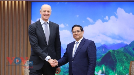 Thủ tướng Phạm Minh Chính tiếp Chủ tịch Tập đoàn Siemens (Đức)