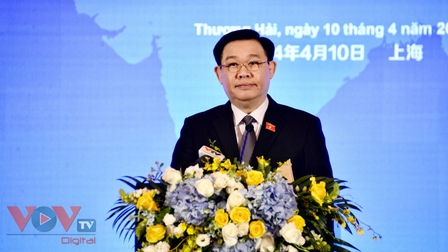 Chủ tịch Quốc hội dự Diễn đàn Chính sách pháp luật về thúc đẩy hợp tác đầu tư và thương mại Việt Nam - Trung Quốc