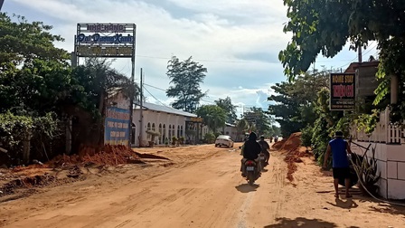 UBND tỉnh Bình Thuận chỉ đạo khẩn sau vụ tràn cát do mưa lớn
