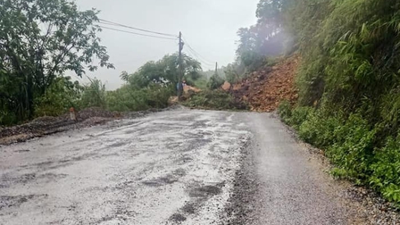 Lào Cai: Mưa lớn kéo dài gây sạt lở nhiều tuyến đường