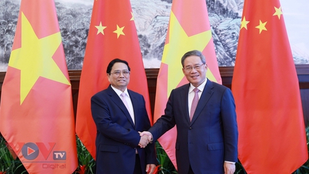 Thủ tướng Chính phủ Phạm Minh Chính hội đàm với Thủ tướng Trung Quốc Lý Cường
