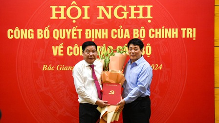 Bộ Chính trị điều động Trung tướng Nguyễn Văn Gấu giữ chức Bí thư Tỉnh ủy Bắc Giang