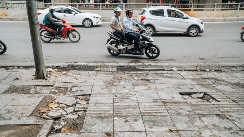 Nhiều tuyến phố Hà Nội lát đá "thương hiệu 70 năm" đã hư hỏng nghiêm trọng: KTS chỉ ra 4 nguyên nhân chính