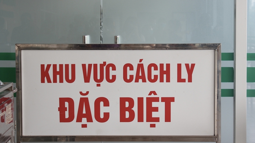 Cách ly 7 nhân viên y tế Bệnh viện Tai Mũi Họng tiếp xúc ca mắc COVID-19