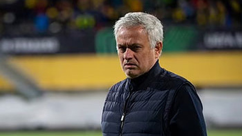 Roma thua thảm Bodo/Glimt, HLV Mourinho nhận thất bại lịch sử