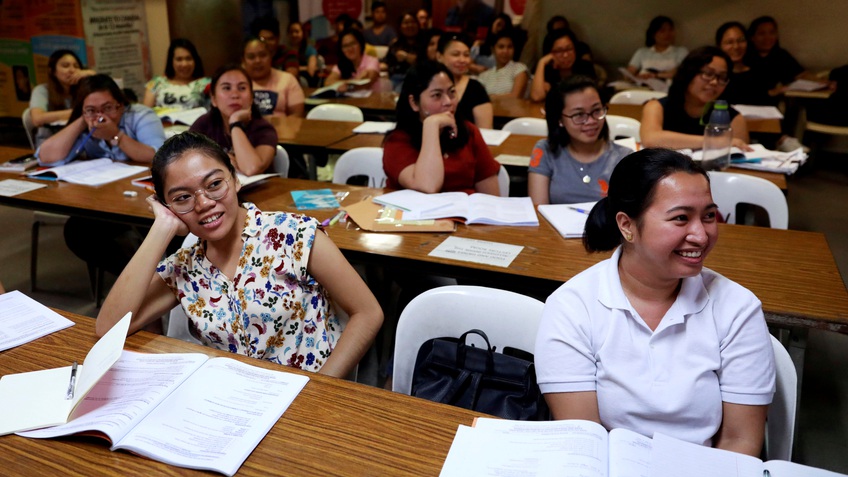 Philippines: Đổi y tá... lấy vaccine ngừa Covid-19