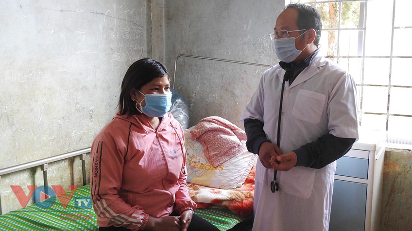 Thêm 4 người ở xã Măng Cành phải cấp cứu nghi do ngộ độc như vụ pate chay
