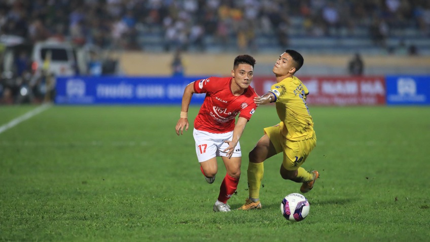 Nam Định 3-2 TP.HCM: Lee Nguyễn nhận thẻ đỏ