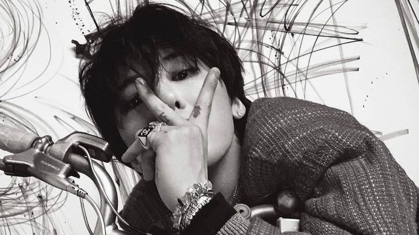 G-Dragon khẳng định đẳng cấp 'Ông hoàng thời trang' với 8 trang bìa tạp chí