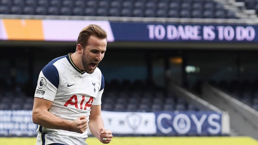 Harry Kane lần thứ 3 giành danh hiệu Vua phá lưới Ngoại hạng Anh, cân bằng kỷ lục của Shearer