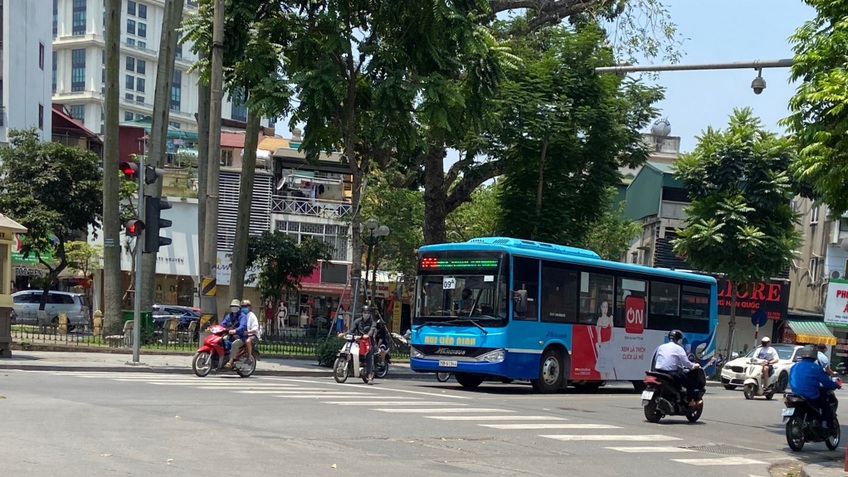 Thời tiết hôm nay: Bắc Bộ ngày nắng, chiều tối và đêm có mưa