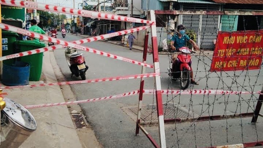 Long An: Phong tỏa tiệm vàng vì khách hàng dính Covid-19