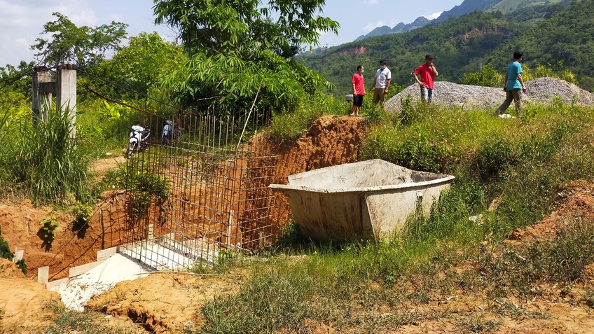 Sơn La: Dấu hỏi khi thi công cầu treo dân sinh liên tục chậm tiến độ