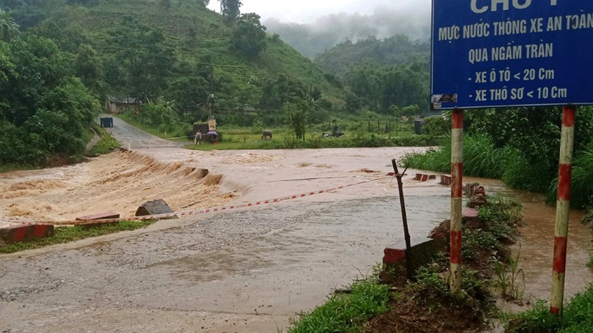 Thời tiết hôm nay: Đề phòng lũ quét, sạt lở đất khu vực vùng núi phía Bắc