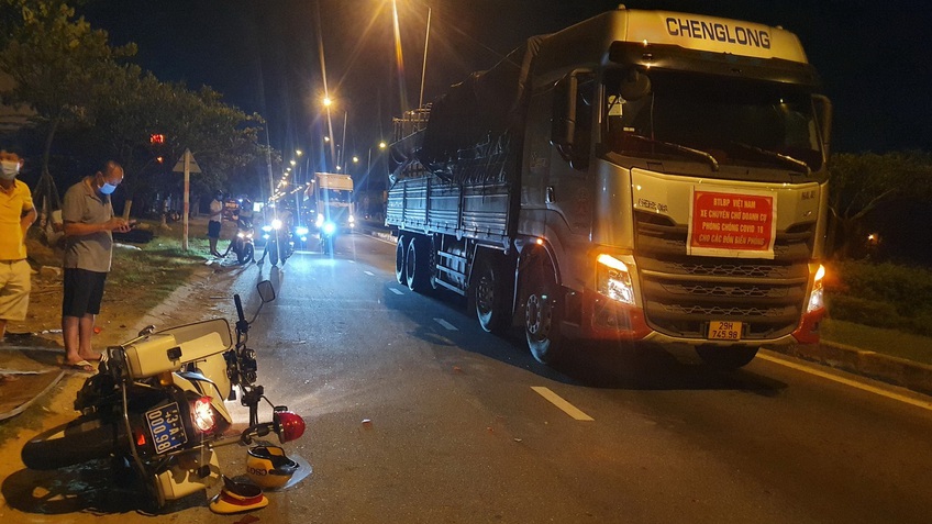Đà Nẵng: Lái xe tải đâm Cảnh sát giao thông bị thương