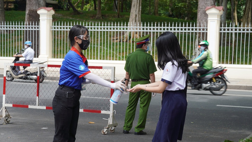 Thí sinh dương tính SARS-CoV-2 ở TP.HCM tử vong là tin đồn thất thiệt