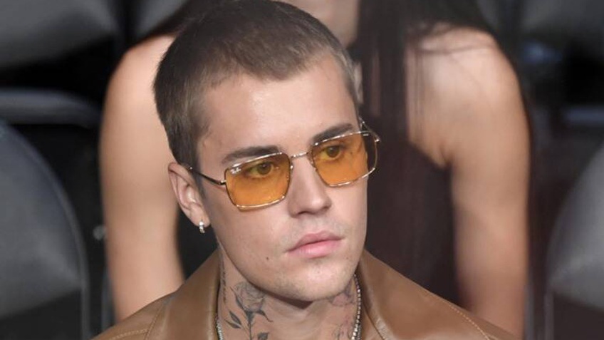 Justin Bieber xin lỗi vì vô tình ủng hộ nghệ sĩ phân biệt chủng tộc